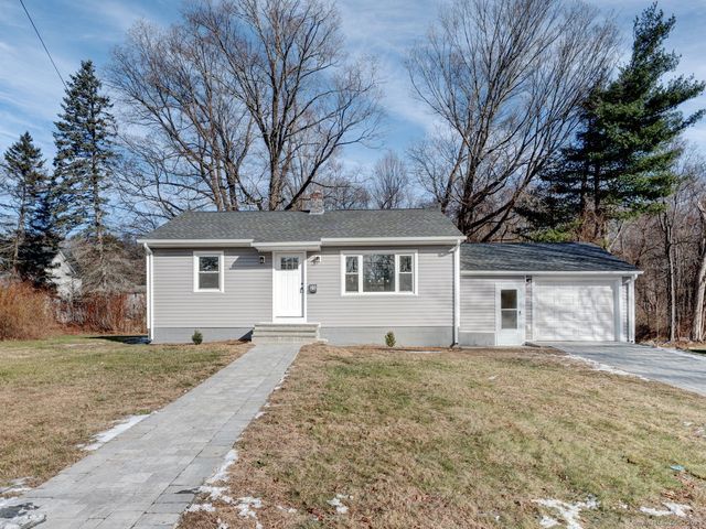 25 Edward Avenue, Watertown, CT 06795