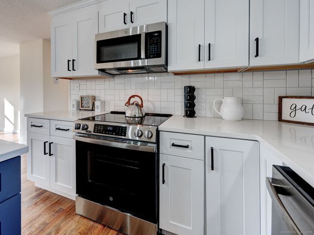 25 Edward Avenue, Watertown, CT 06795