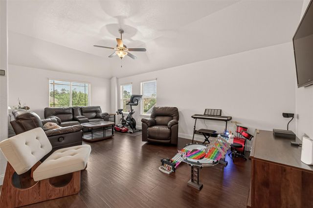 23458 Banks Mill Drive, New Caney, TX 77357