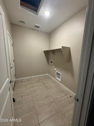 17016 W CAVEDALE Drive, Surprise, AZ 85387