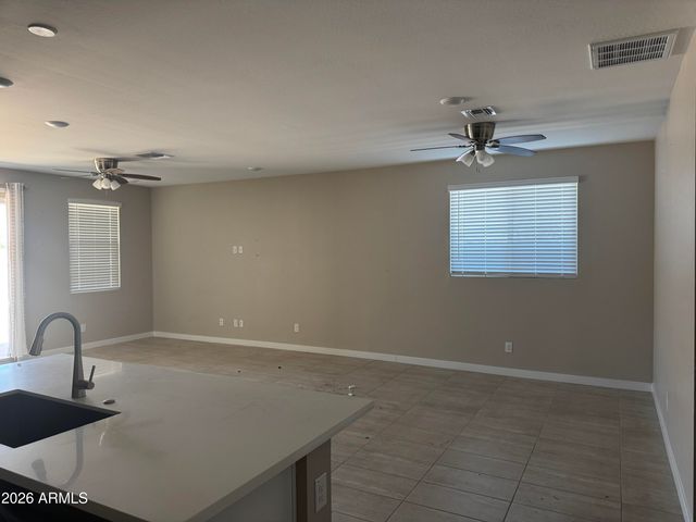 17016 W CAVEDALE Drive, Surprise, AZ 85387