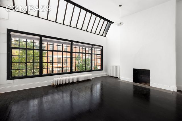34 Perry Street, New York City, NY 10014