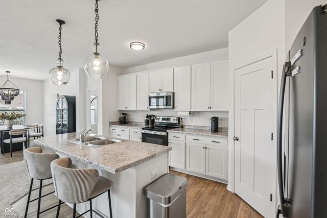 82 Hovden Drive, Cicero, IN 46034