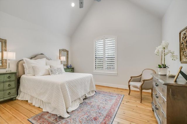 1005 Cats Eye, Horseshoe Bay, TX 78657