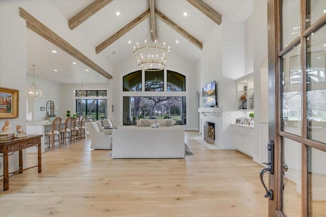 1005 Cats Eye, Horseshoe Bay, TX 78657