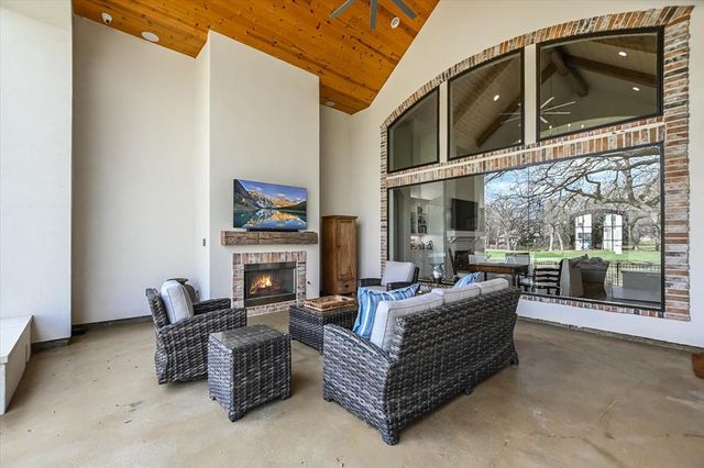 1005 Cats Eye, Horseshoe Bay, TX 78657