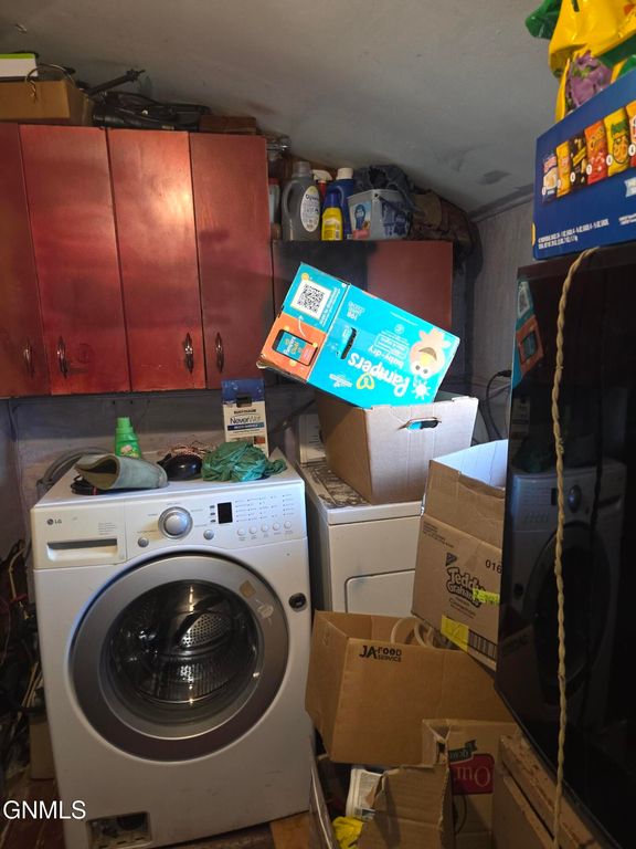 112 4th Street S, Glen Ullin, ND 58631 photo 3