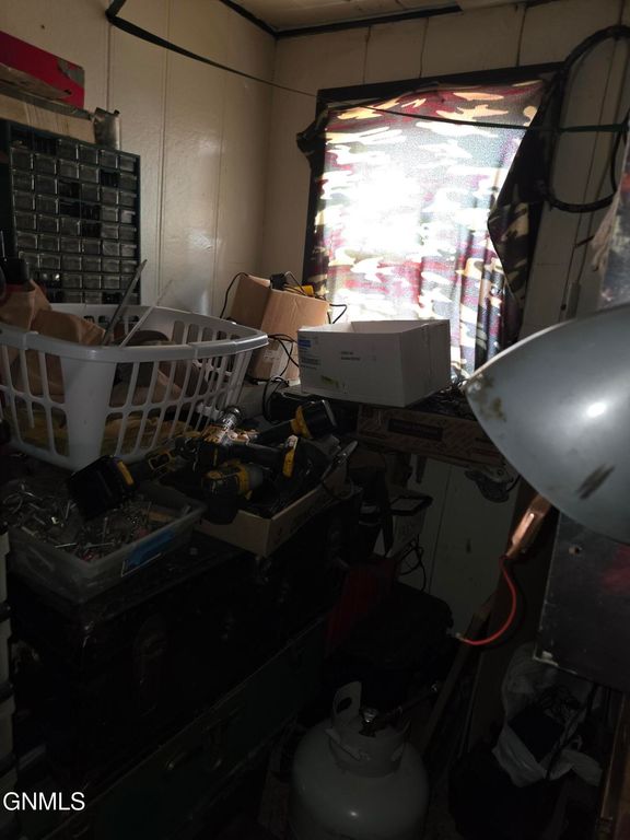 112 4th Street S, Glen Ullin, ND 58631 photo 7