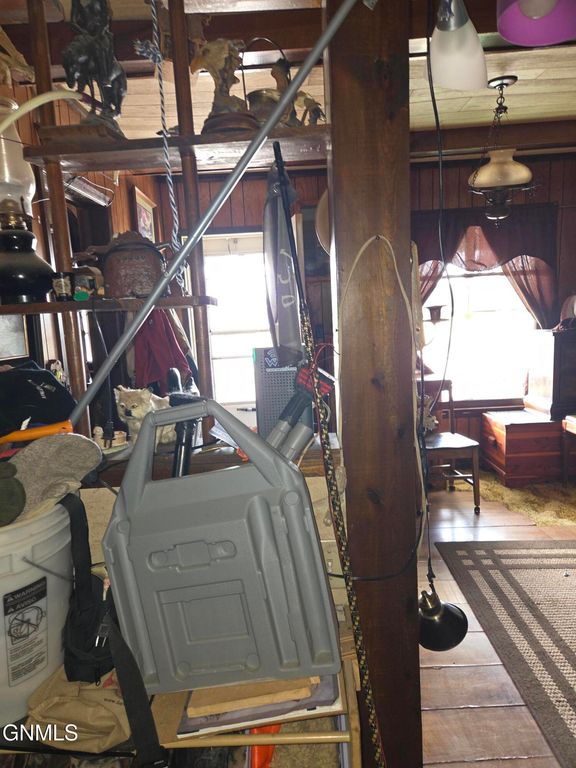 112 4th Street S, Glen Ullin, ND 58631 photo 9