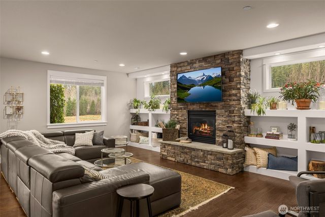 10219 Kelly Road NE, Carnation, WA 98014