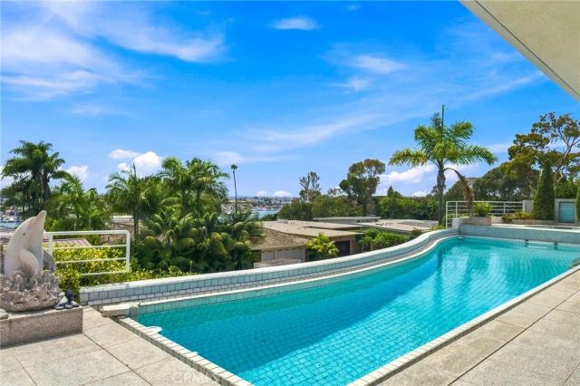 1026 Santiago Drive, Newport Beach, CA 92660