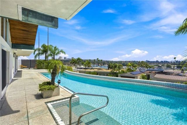 1026 Santiago Drive, Newport Beach, CA 92660