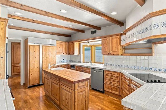 1026 Santiago Drive, Newport Beach, CA 92660