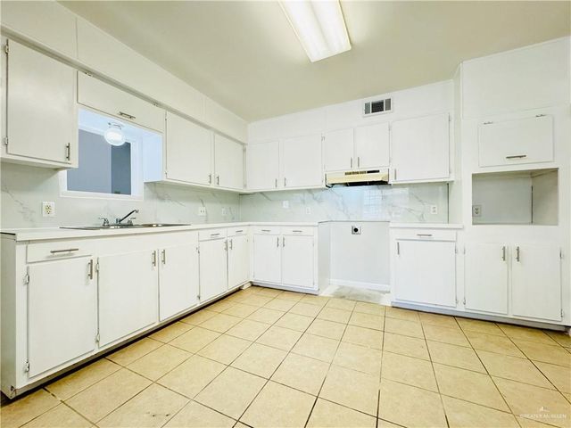 2008 Miller Avenue, Donna, TX 78537