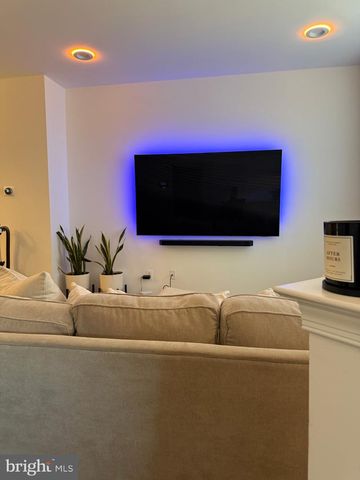 41627 EPPING GREEN SQ, Aldie, VA 20105