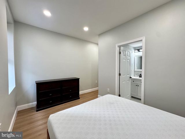 1024 RACE ST #2D, Philadelphia, PA 19107