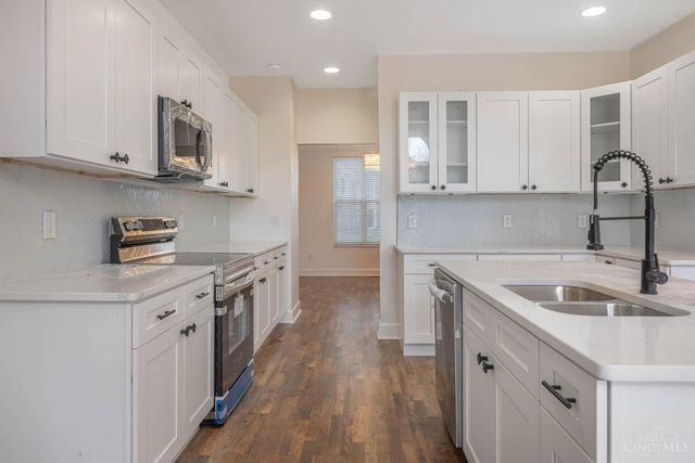 30 College Hill Terrace, Springboro, OH 45066