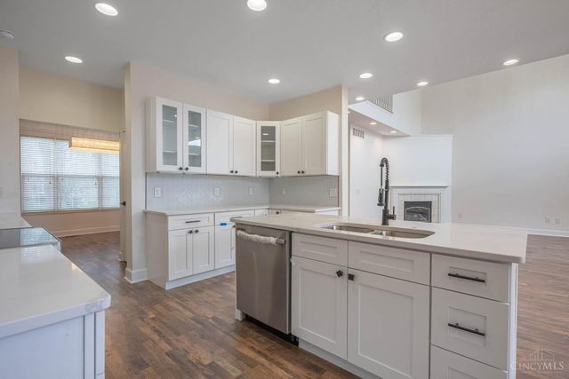 30 College Hill Terrace, Springboro, OH 45066