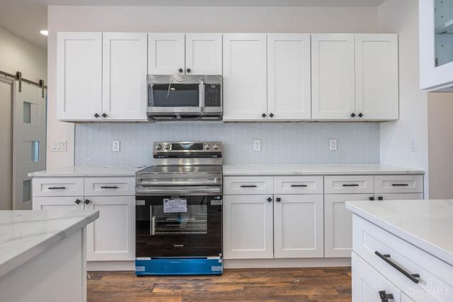 30 College Hill Terrace, Springboro, OH 45066