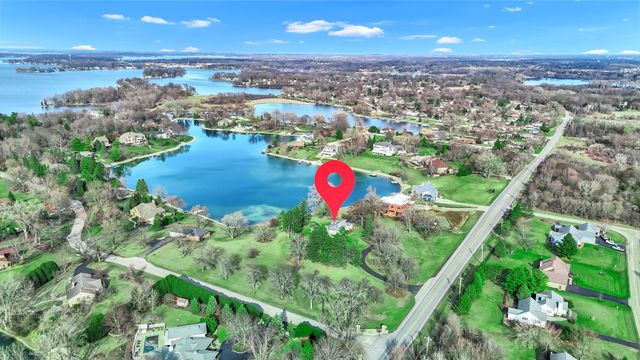 512 Bay Road, Mchenry, IL 60051