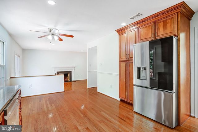 124 ENVIRONS RD, Sterling, VA 20165