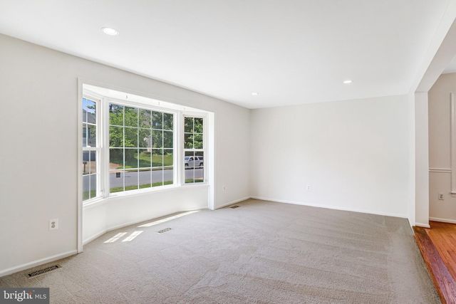 124 ENVIRONS RD, Sterling, VA 20165