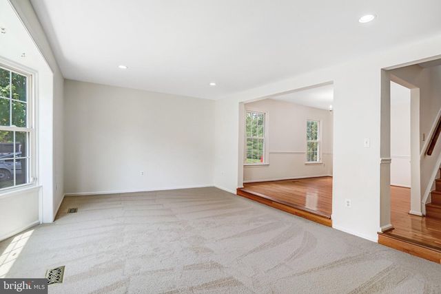 124 ENVIRONS RD, Sterling, VA 20165