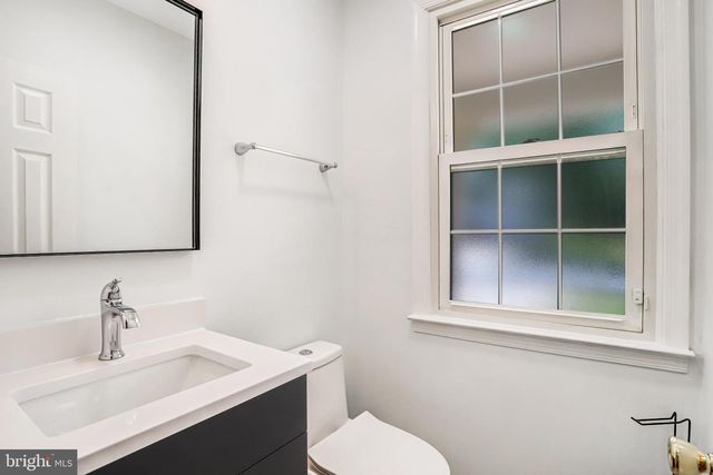 124 ENVIRONS RD, Sterling, VA 20165
