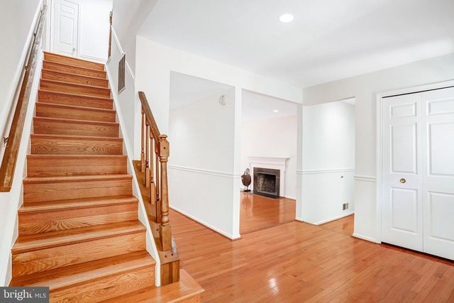 124 ENVIRONS RD, Sterling, VA 20165