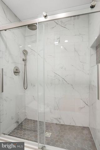 124 ENVIRONS RD, Sterling, VA 20165