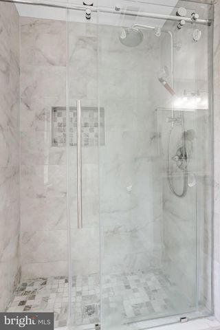 124 ENVIRONS RD, Sterling, VA 20165