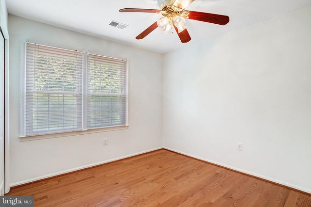 124 ENVIRONS RD, Sterling, VA 20165