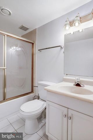 124 ENVIRONS RD, Sterling, VA 20165