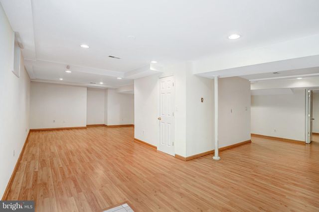 124 ENVIRONS RD, Sterling, VA 20165