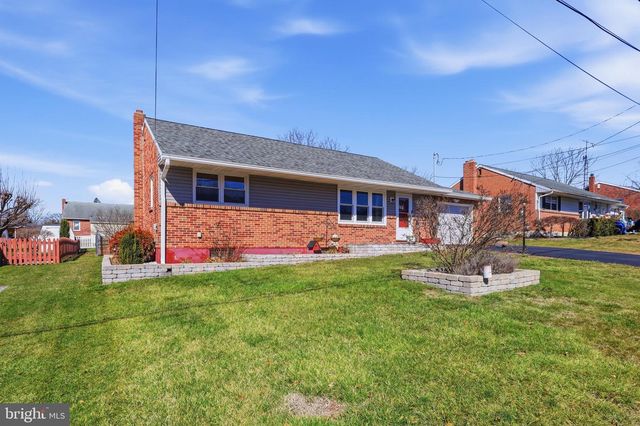 1484 CLAYOMA AVE, York, PA 17408