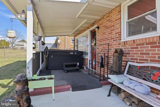 1484 CLAYOMA AVE, York, PA 17408