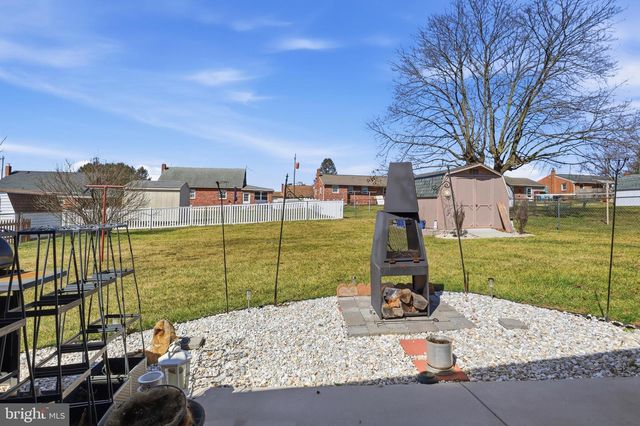 1484 CLAYOMA AVE, York, PA 17408