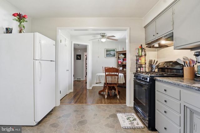 1484 CLAYOMA AVE, York, PA 17408