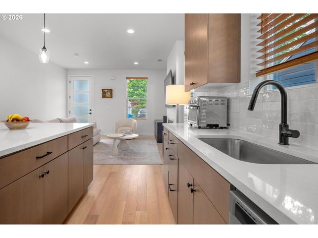 7816 Se 60TH Ave, Portland, OR 97206