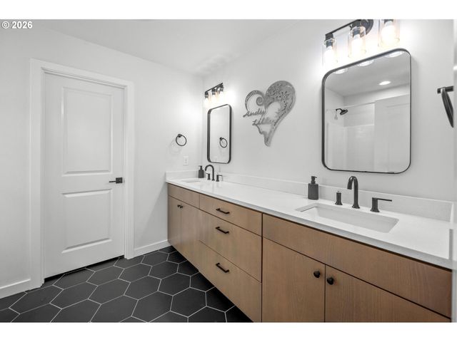 7816 Se 60TH Ave, Portland, OR 97206