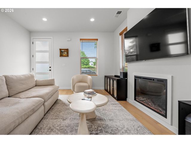 7816 Se 60TH Ave, Portland, OR 97206
