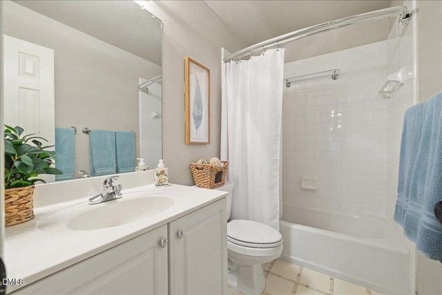 203 Perry Creek Drive, Chapel Hill, NC 27514