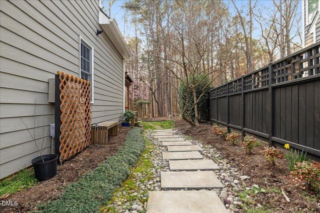 203 Perry Creek Drive, Chapel Hill, NC 27514