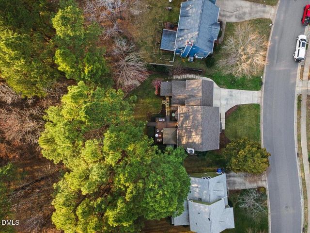 203 Perry Creek Drive, Chapel Hill, NC 27514