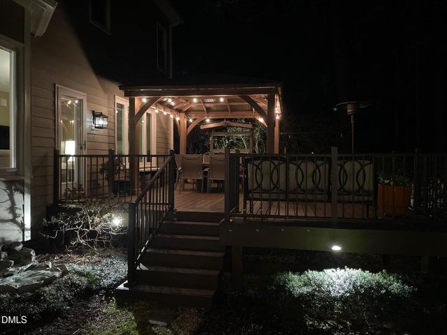 203 Perry Creek Drive, Chapel Hill, NC 27514