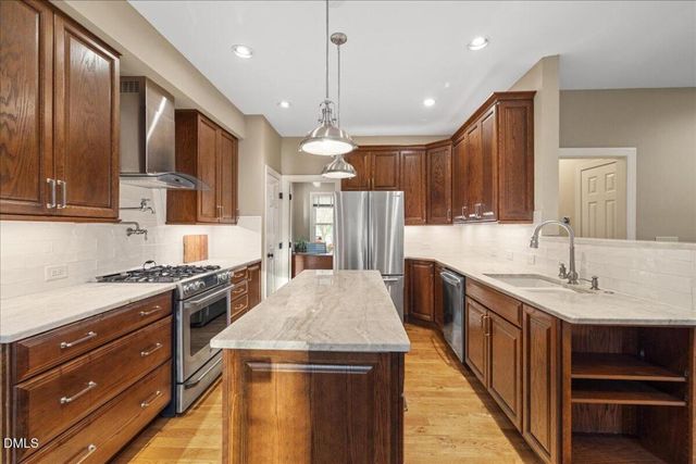 203 Perry Creek Drive, Chapel Hill, NC 27514