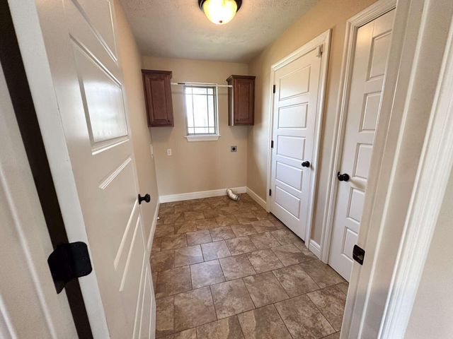 4537 Somerset Drive, Battlefield, MO 65619