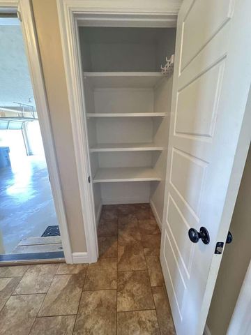 4537 Somerset Drive, Battlefield, MO 65619