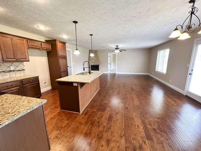 4537 Somerset Drive, Battlefield, MO 65619