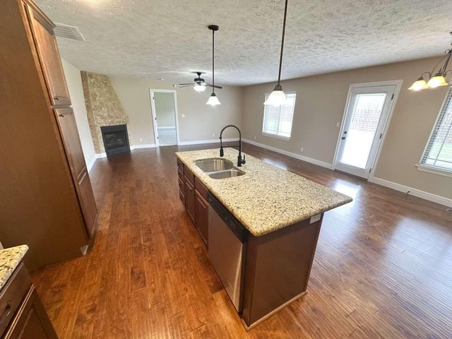 4537 Somerset Drive, Battlefield, MO 65619